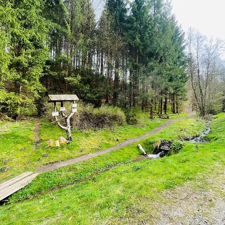 Grosse Am Bach *