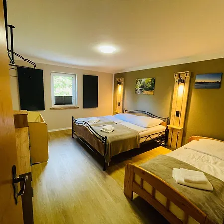 Grosse Am Bach Апартаменты Neuwerk (Saxony-Anhalt)