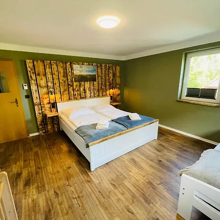 Grosse Am Bach Апартаменты Neuwerk (Saxony-Anhalt)